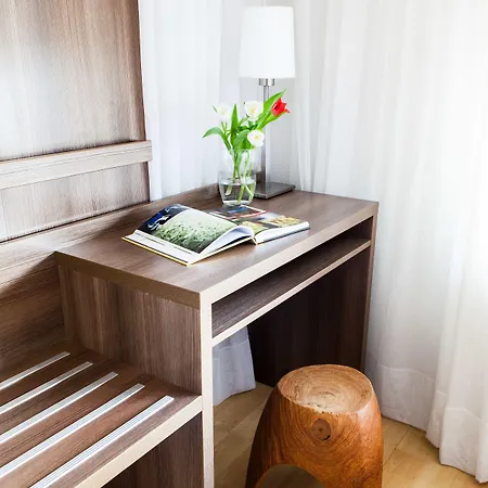 فيكتوري أمستردام